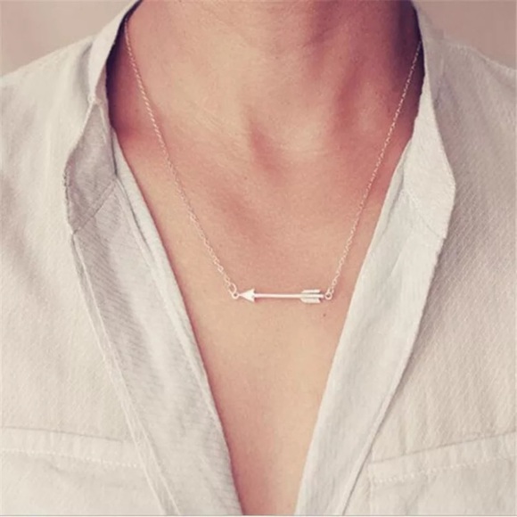 Silver Arrow Necklace - Picture 1 of 3